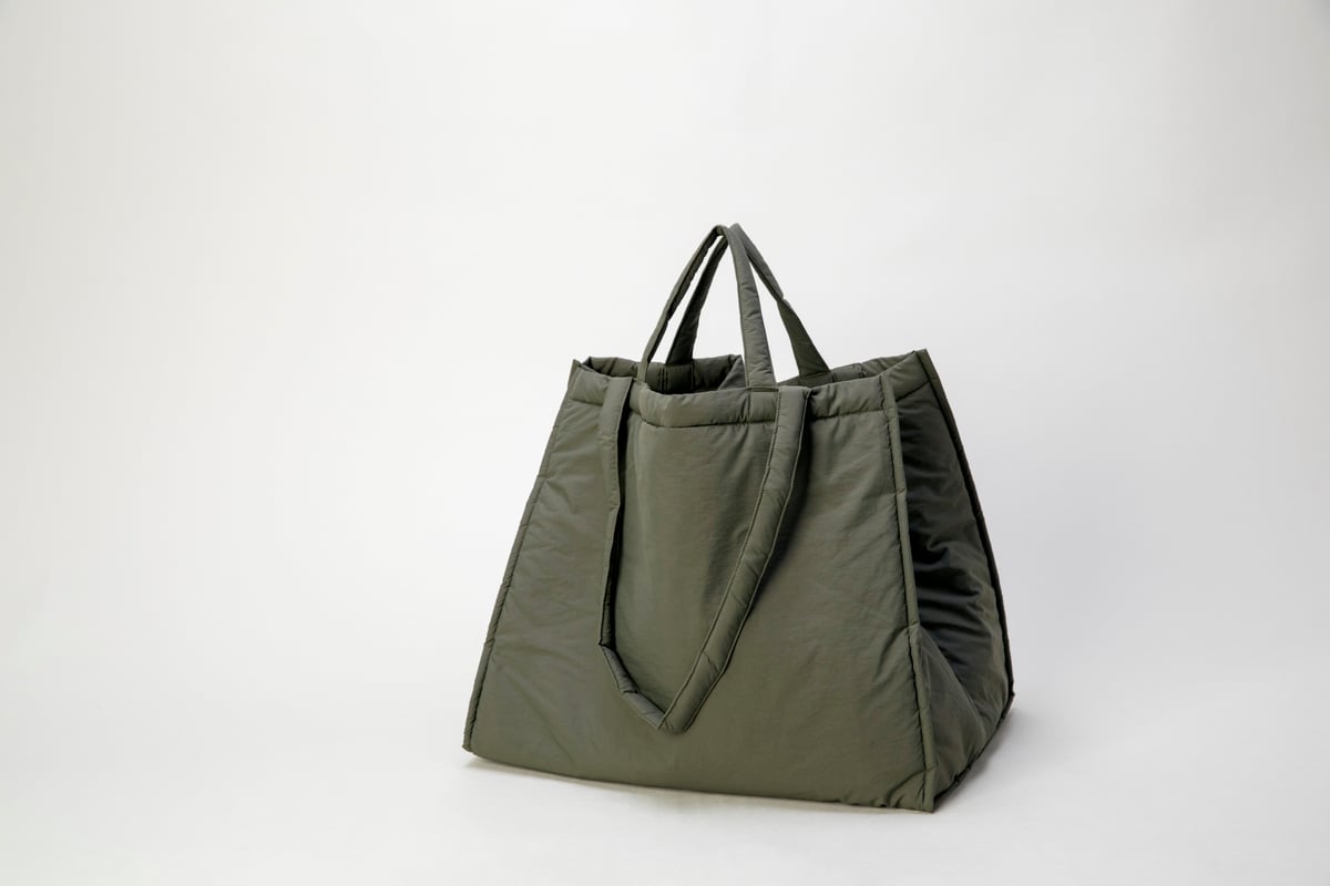 Nylon puff tote bag ナイロンパフトートバッグ - トートバッグ