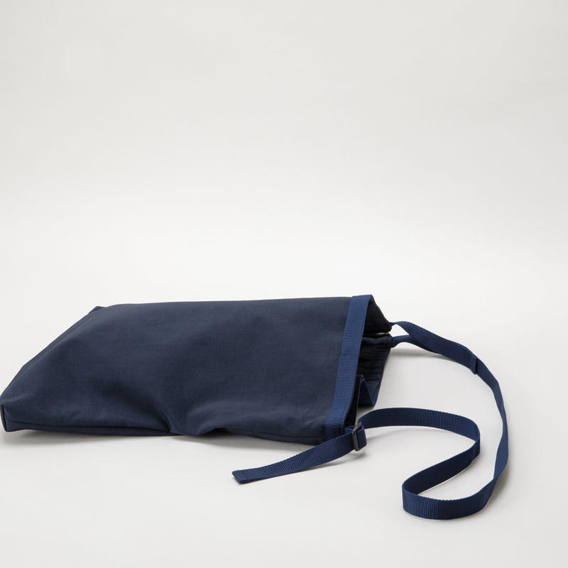バッグ ERA. Small flat bag ERA.｜SMALL FLAT BAG（2color） [ ワンショルダーバッグ ] - HOEK
