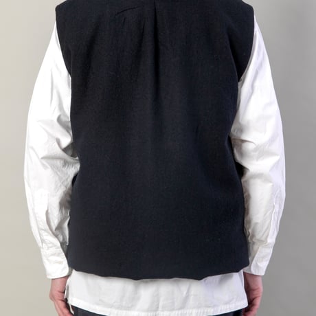 SHUKUJU WOOL PADDED VEST