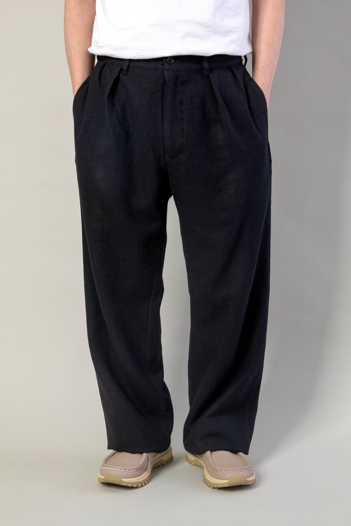 SHUKUJU WOOL CLASSIC PANTS | ERA.
