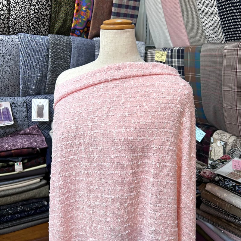 1カットのみ】イタリア製綿混ファンシーツイード(サクラピンク) | 服地