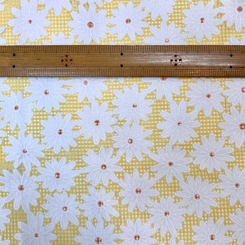 1カットのみ】スイス製花柄綿ポリエステルレース | 服地とお仕立ての