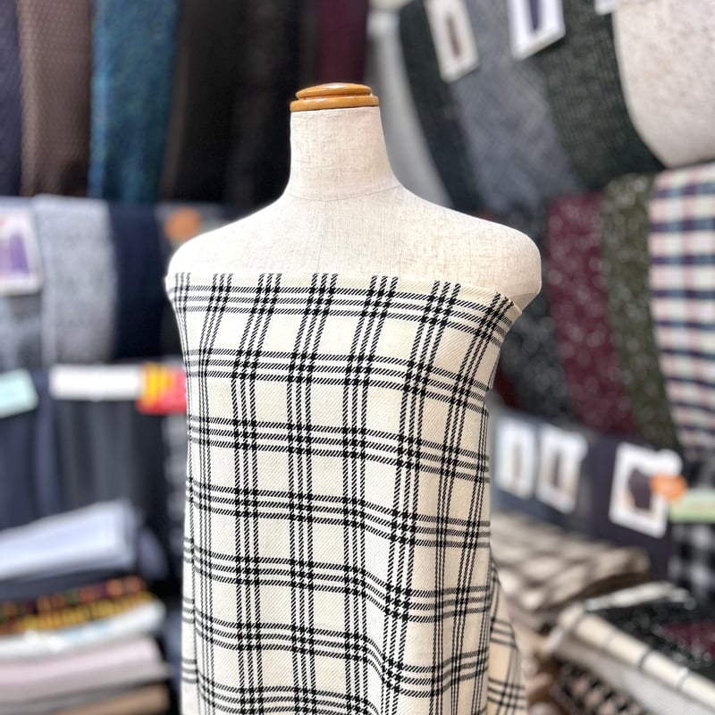 10㎝からカットOK】3本ラインチェック柄ウール(白系) | 服地
