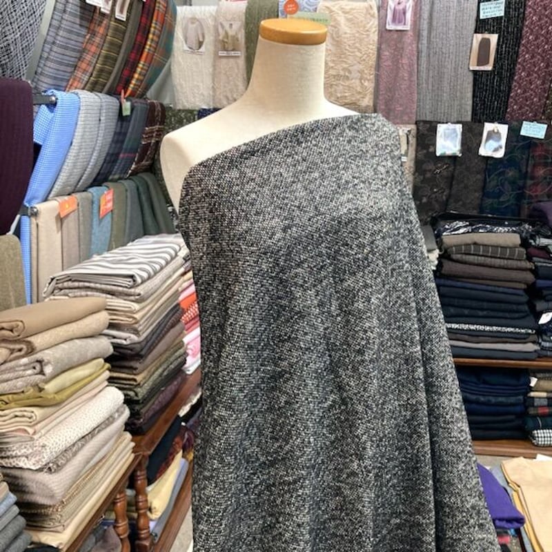 イタリア製ウール混ツイード(黒) | 服地とお仕立てのサカモト 