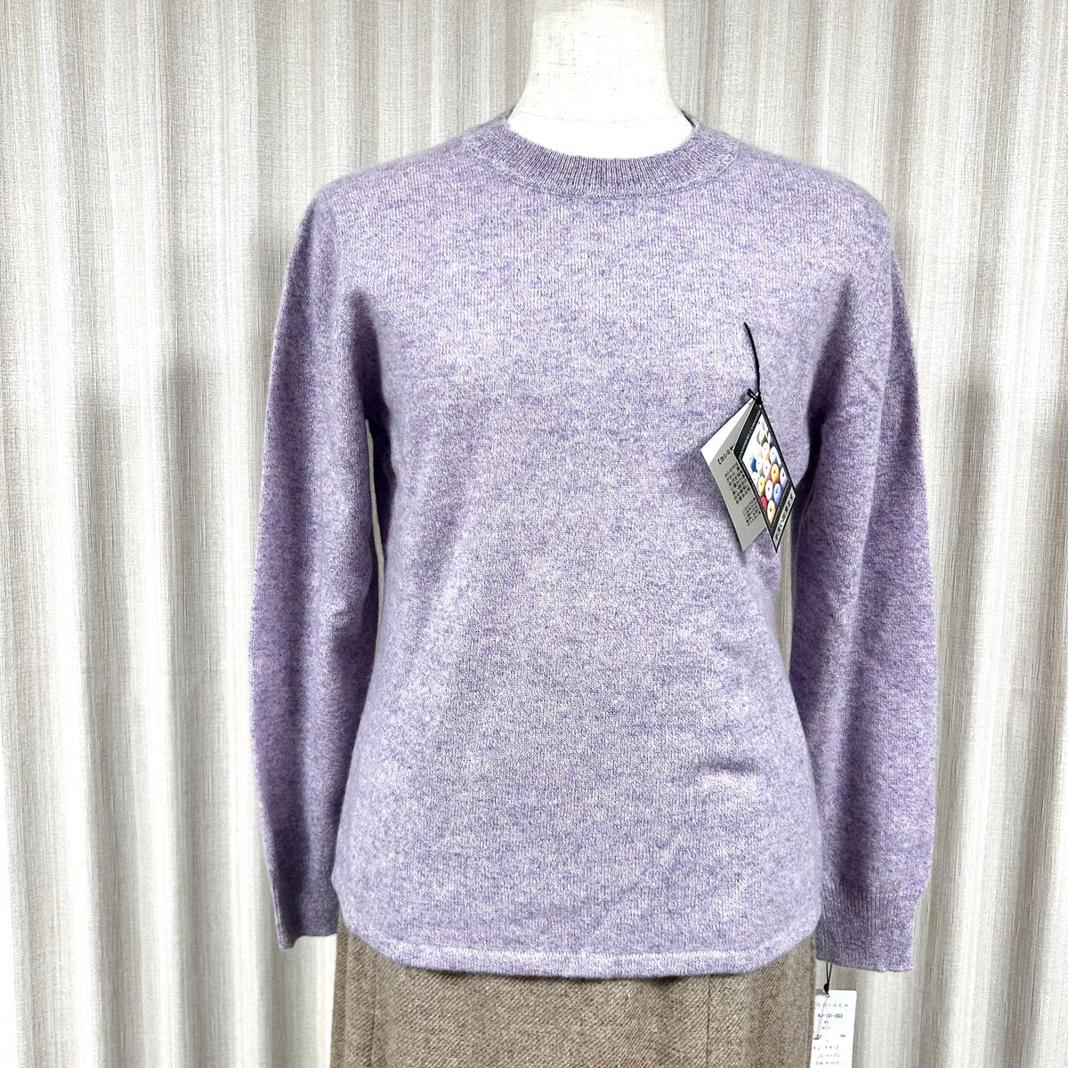 手洗いOK】カシミヤ100％クルーネックセーター(ラベンダー) | 服地とお
