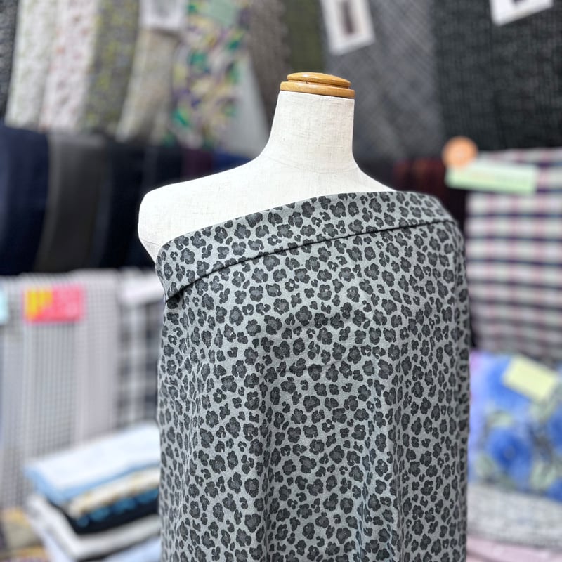1カットのみ】レオパード柄綿ネルプリント | 服地とお仕立てのサカモト
