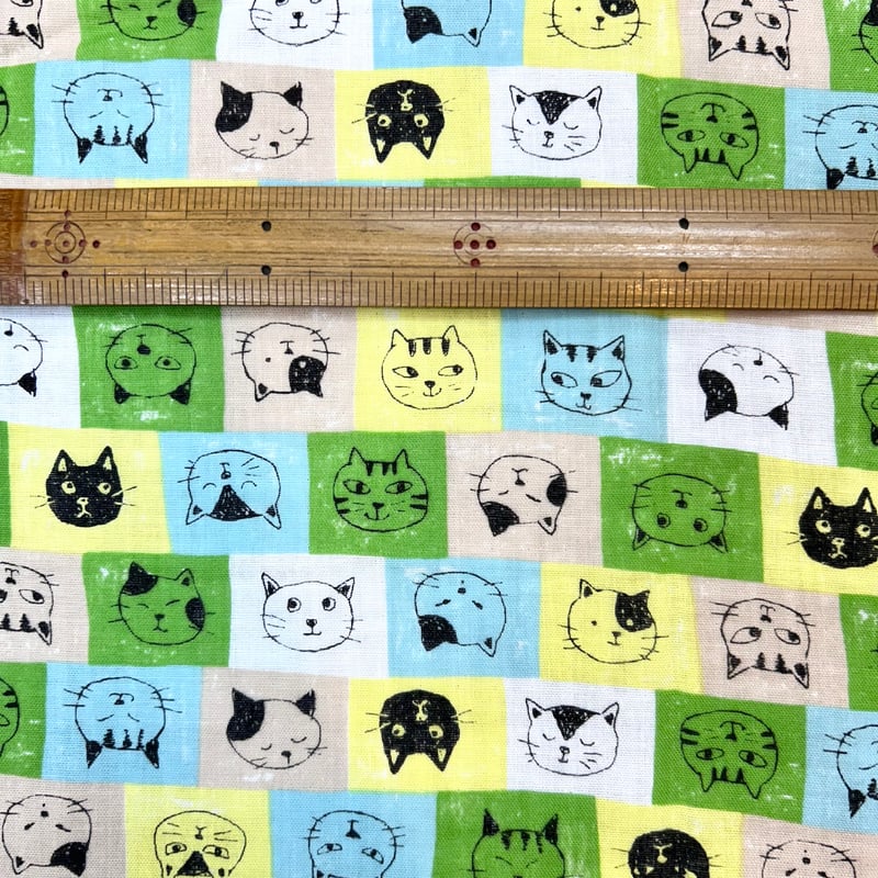 10㎝からカットOK】ネコ柄 綿ダブルガーゼ | 服地とお仕立てのサカモト