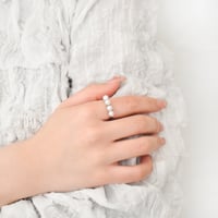 petit dot ring