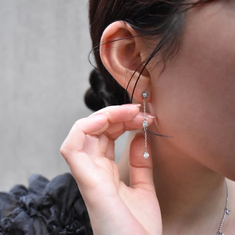 zirconia chain pierce / earring