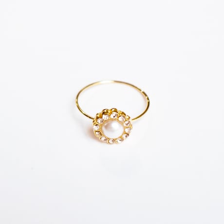 single flower motif ring