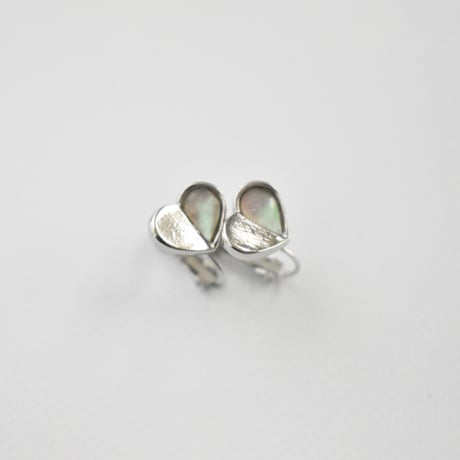 half shell heart  pierce / earring