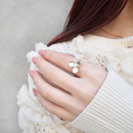 petal clover ring