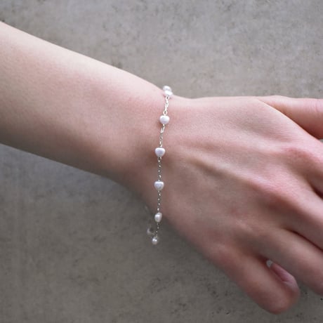 heart pearl chain bracelet
