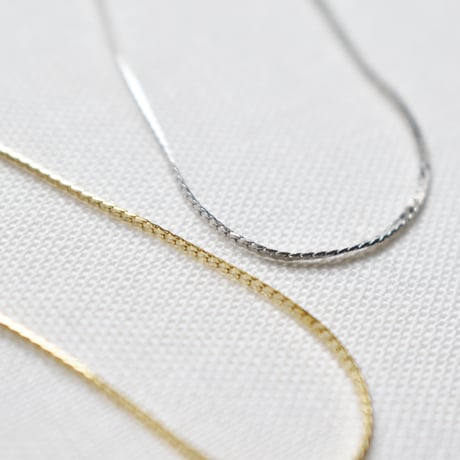 chain choker necklace