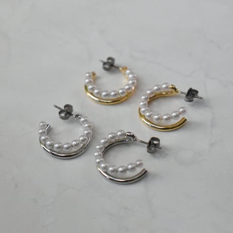 pearl × metal pierce / earring