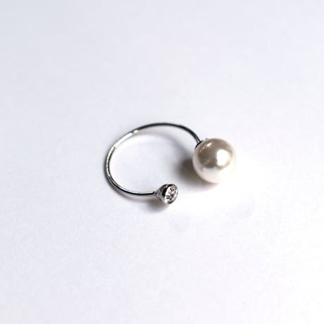 pearl × bijou fork ring