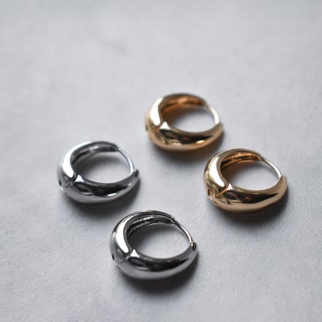 puffy metal hoop pierce M