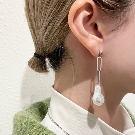 big baroque pearl pierce/earring