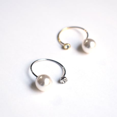 pearl × bijou fork ring