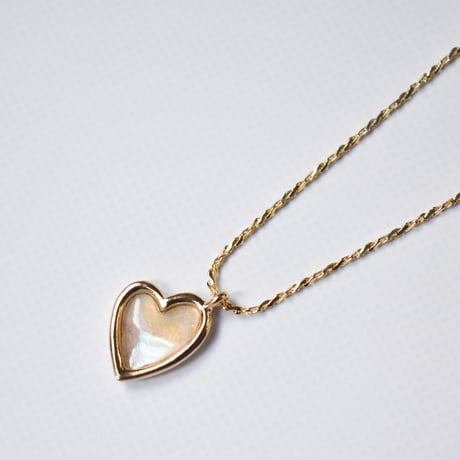 shell heart necklace M