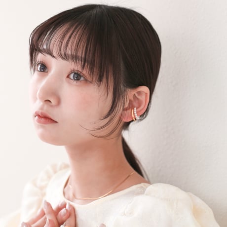 pearl × metal ear cuff