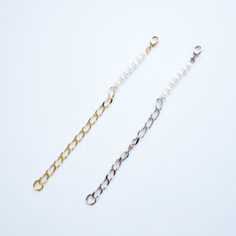 pearl × metal chain bracelet