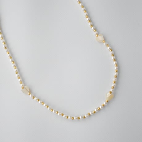 sunlit heart necklace
