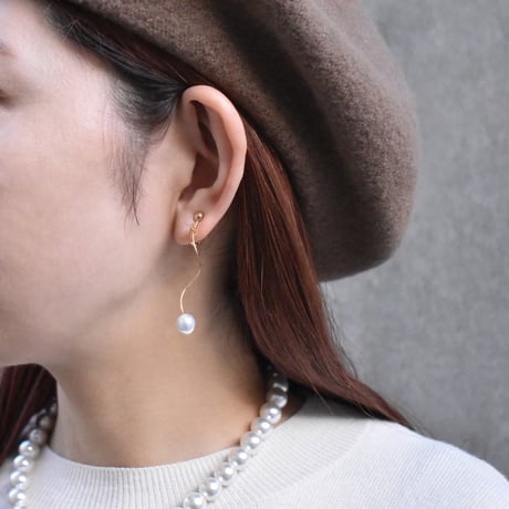 gentle curve pearl pierce / earring