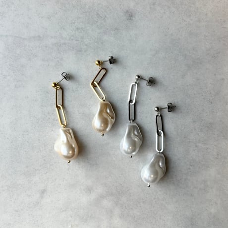 big baroque pearl pierce/earring