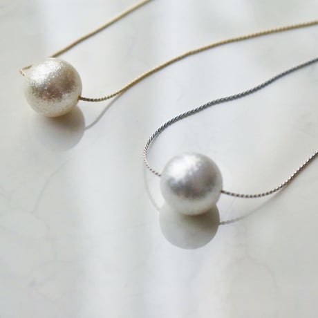 shiny pearl necklace
