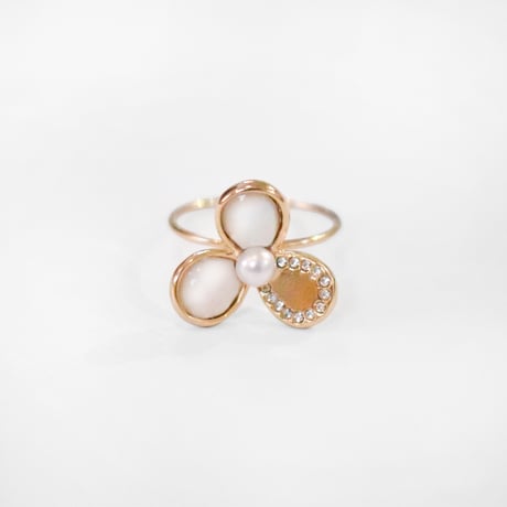 petal clover ring