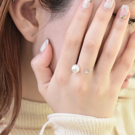 pearl × bijou fork ring