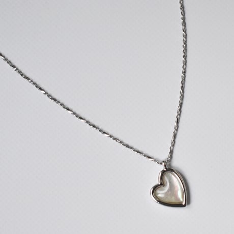 shell heart necklace M