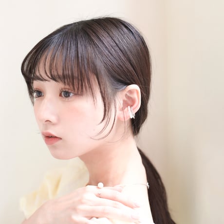 pearl × metal ear cuff
