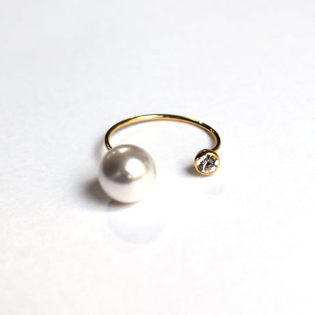 pearl × bijou fork ring