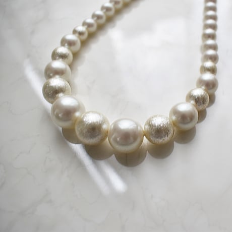 glosy pearl mix necklace M