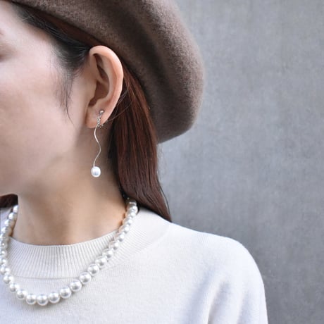 gentle curve pearl pierce / earring