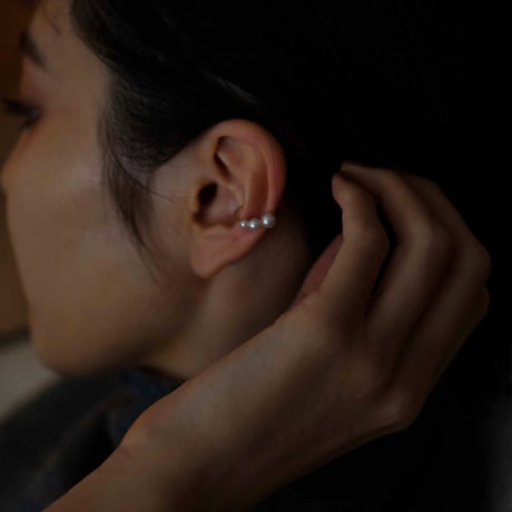 chibi design pearl ear cuff