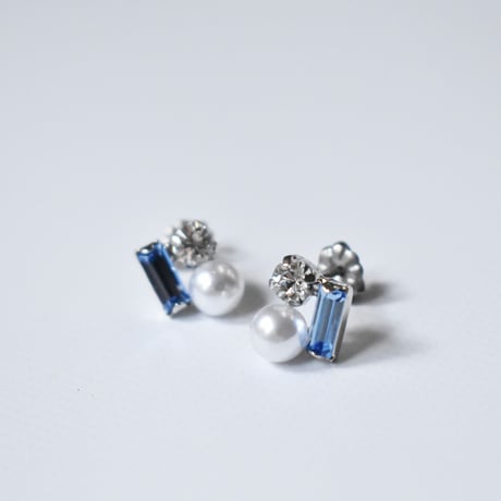 dazzling pierce / earring