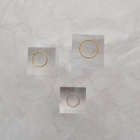 14KGF hammered skinny ring