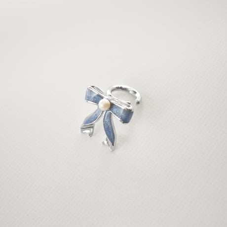 lily ribbon ear cuff