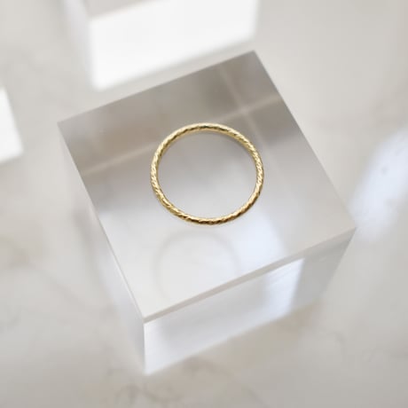 14KGF hammered skinny ring