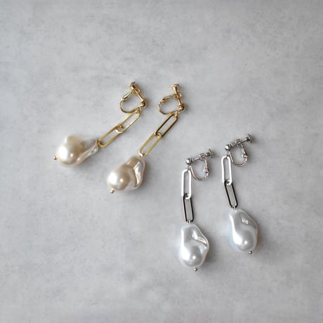 big baroque pearl pierce/earring