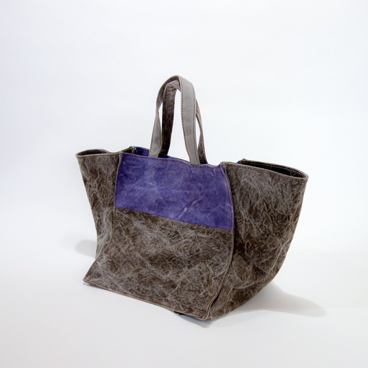 haru nomura 旅するカバン 柿渋染 haru nomura 草木染め作家・野村春花 天然染めリネンバッグ “旅