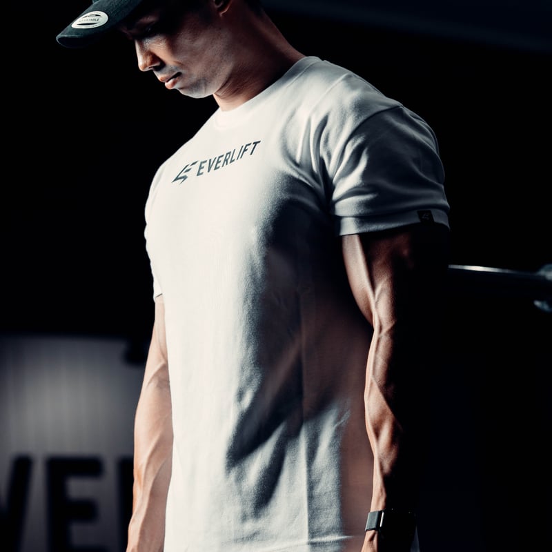 Center LOGO T-shirts(WHT) | EVERLIFT STORE