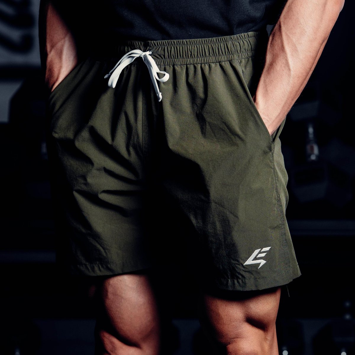 EVLT Versatile Shorts (KHK) | EVERLIFT STORE