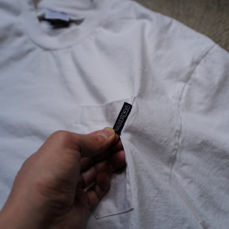 [anytee classics] Embroidered Pocket Tee