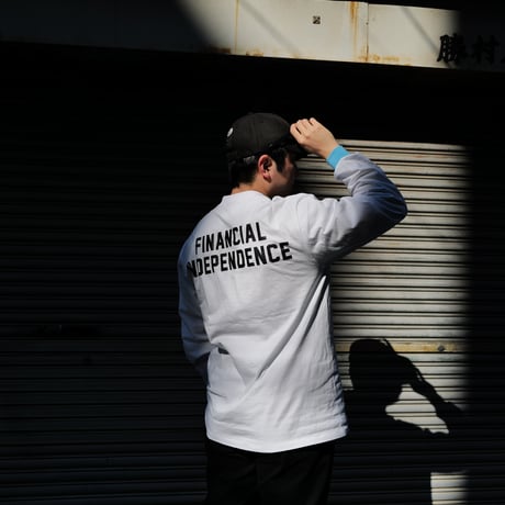 [anytee classics] Financial Independent Tee_White × Diamond Blue