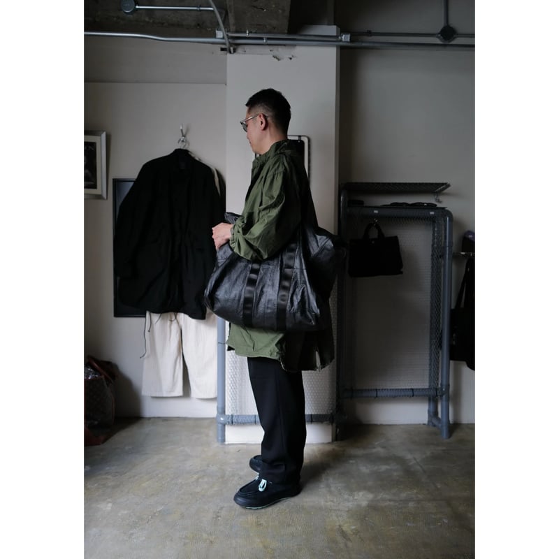 Fragments of Vintage Leather_Parachute Bag | an