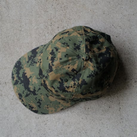 映画公式TEE/CAP『君は行く先を知らない(英題 HIT THE ROAD)』× anytee